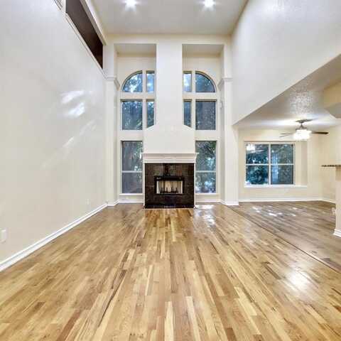 5744 Chelmsford Trail, Arlington, TX 76018