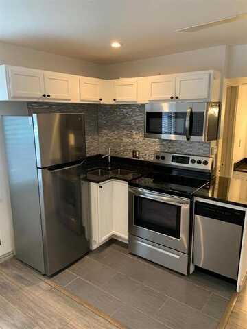 2800 Douglas Avenue, Dallas, TX 75219