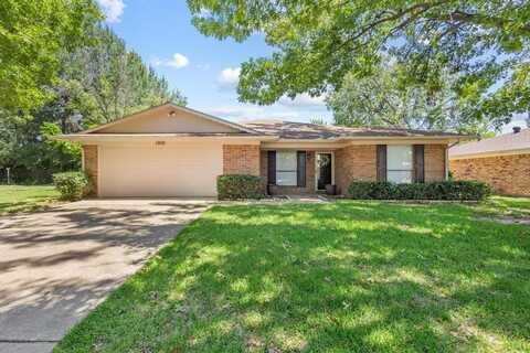 1900 Paula Drive, Denison, TX 75020