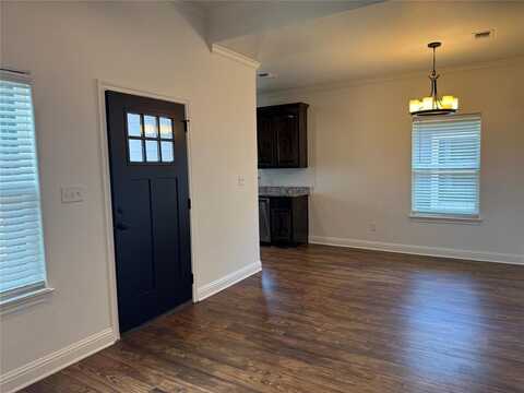 2700 James Road, Granbury, TX 76049