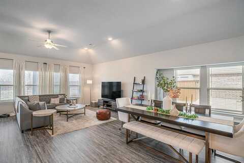 8909 Lantana Meadow Drive, Fort Worth, TX 76131