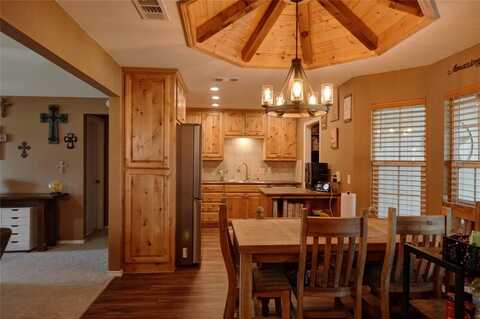 3952 Country Meadows Circle, Granbury, TX 76049