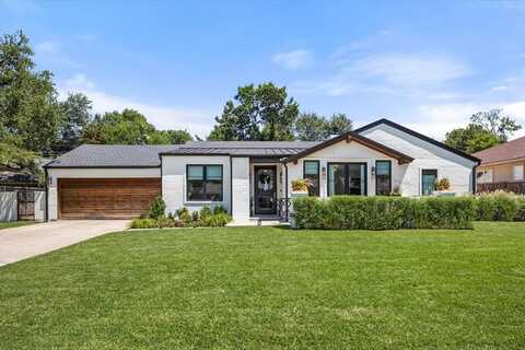 3908 Ann Arbor Court, Fort Worth, TX 76109