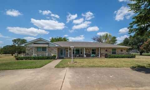 80 Corral Drive N, Fort Worth, TX 76244