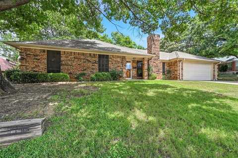 4111 Blossom Trail, Arlington, TX 76016