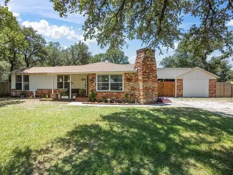 715 Lakeside Drive, Azle, TX 76020