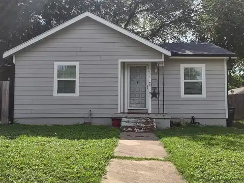 3608 Livingston Avenue, Fort Worth, TX 76110