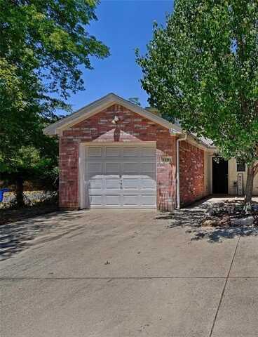 1201 Village Garden, Azle, TX 76020