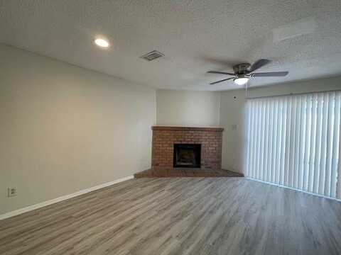 120 Allencrest Drive, White Settlement, TX 76108