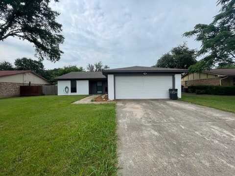 1216 Trammell Drive, Benbrook, TX 76126