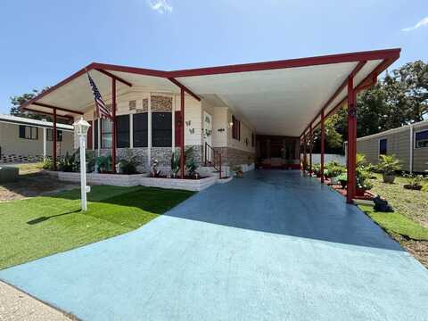 215 Laurelcrest Circle, Valrico, FL 33594