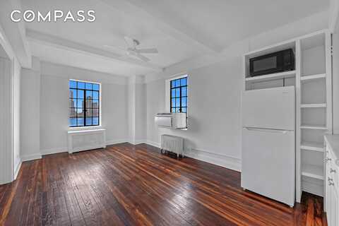 5 Tudor City Place, New York, NY 10017