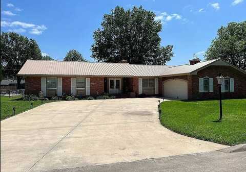 1022 Larson, Chanute, KS 66720