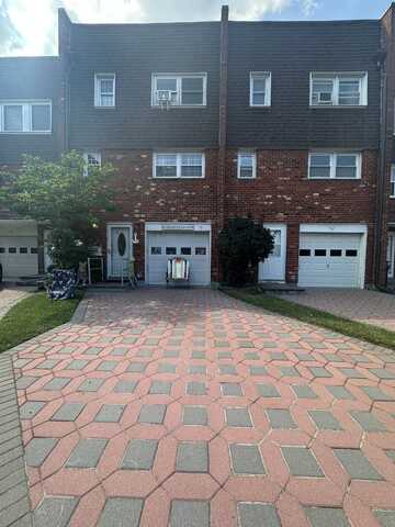 51 Yacht Club Cove, Staten Island NY, NY 10308