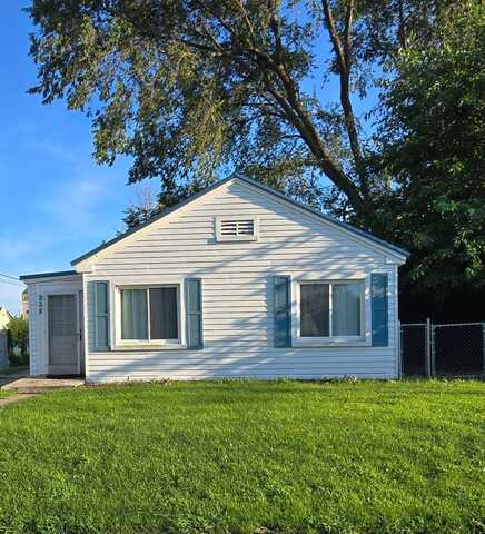 215 E Boston Ave, Monmouth, IL 61462