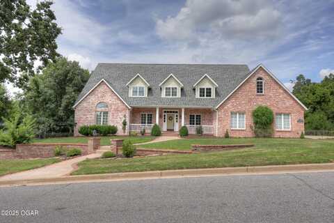 1121 Oakmont Drive, Joplin, MO 64804