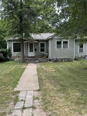 832 Vermont, Joplin, MO 64801