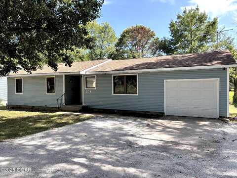 204 Brookside Drive, Joplin, MO 64801
