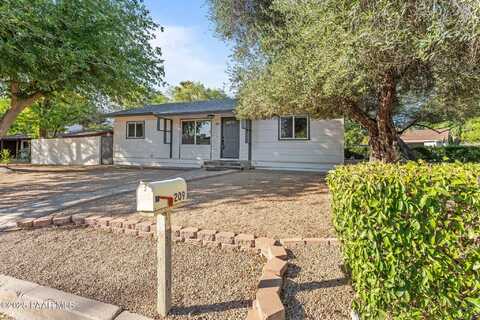 209 Sylvan Road, Wickenburg, AZ 85390