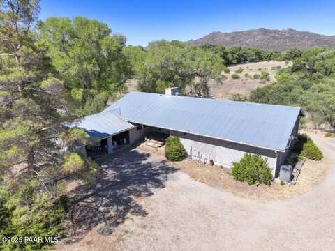 12850 W Cottonwood Lane, Skull Valley, AZ 86338