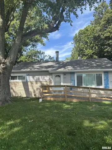 3217 NORMANDY Road East, Springfield, IL 62703