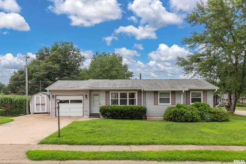 419 W 51ST Street, Davenport, IA 52806