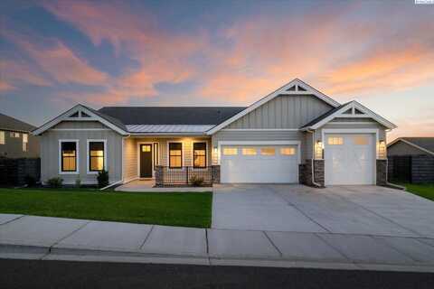 2303 Skyview Lp, Richland, WA 99352