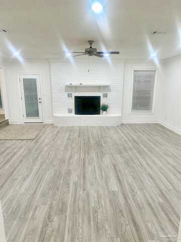 1224 Quiet Creek Rd, Pensacola, FL 32514