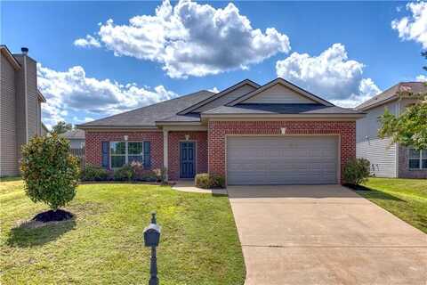 7 Forest Ridge Court, Phenix City, AL 36869