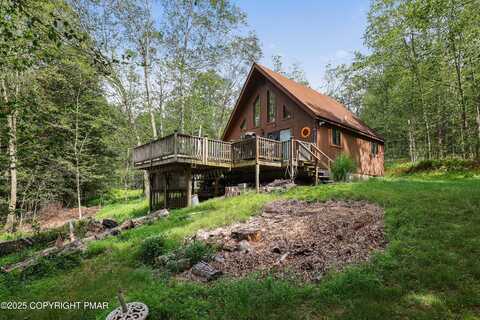 126 Fly Rod Court, Coolbaugh Township, PA 18466