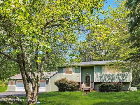 1152 Steele Circle, Bushkill, PA 18324