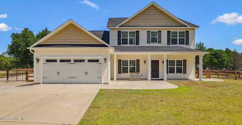725 W Baltimore Avenue, Pinebluff, NC 28373