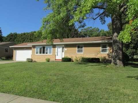 621 N Greenfield, FREEPORT, IL 61032