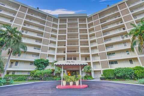 2940 N Course Dr, Pompano Beach, FL 33069