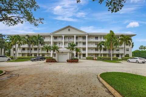 6061 Balboa Cir, Boca Raton, FL 33433