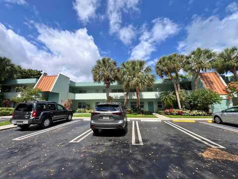 933 Cypress Grove Dr, Pompano Beach, FL 33069