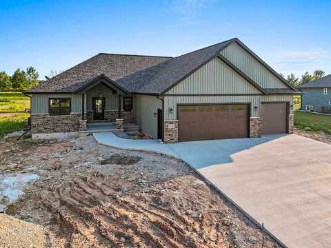 1650 SWEETBRIAR Way, GREEN BAY, WI 54311