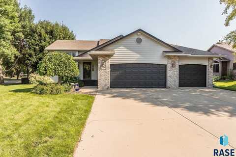 3231 S Grace Ave, Sioux Falls, SD 57103
