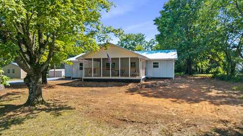 224 Red Pond Road, Sweetwater, TN 37874