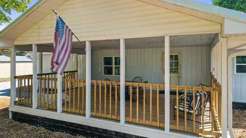 224 Red Pond Road, Sweetwater, TN 37874
