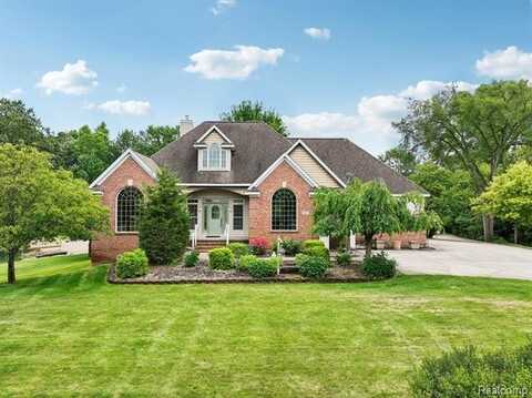 2673 Cole Road, Lake Orion, MI 48362