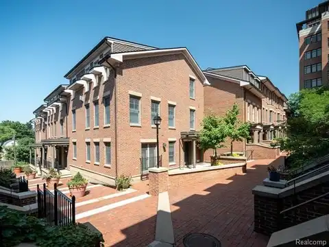 164 Ashley Mews Drive, Ann Arbor, MI 48104