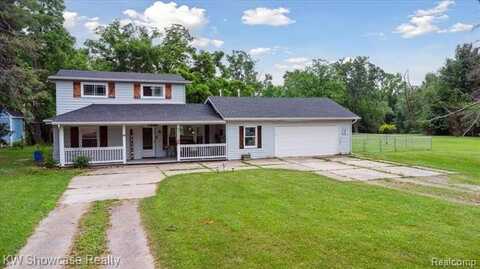 23500 Sans Souci Street, Farmington, MI 48336
