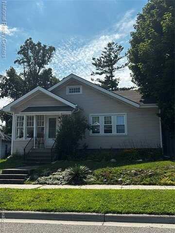 235 N Calhoun Street, Lapeer, MI 48446