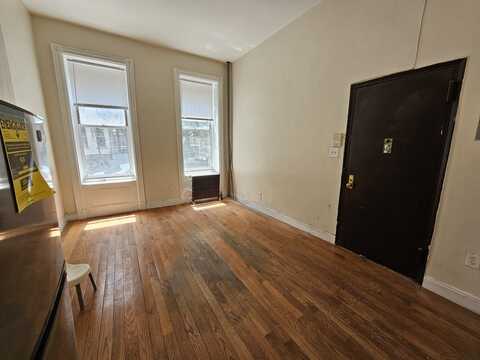 355 East 87th Street, New York, NY 10128