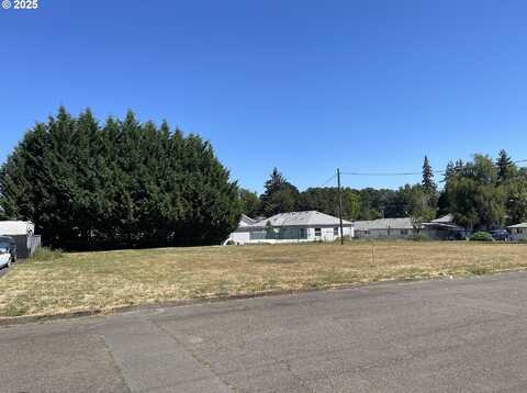 Cedarwood AVE, McMinnville, OR 97128