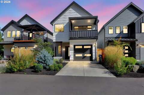 1909 ELKHORN DR, Eugene, OR 97408