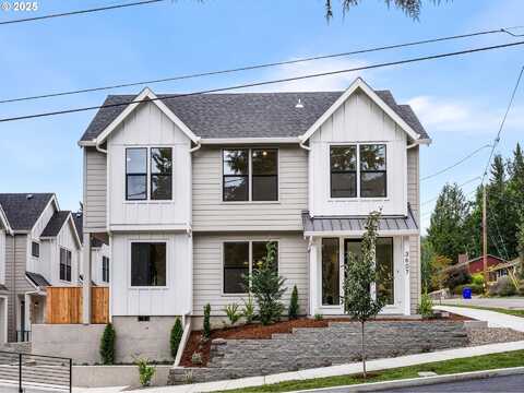 3607 SW Logan ST, Portland, OR 97219