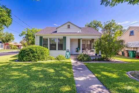 1620 W Ave J, San Angelo, TX 76901