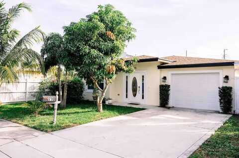 710 Dobbins Street, West Palm Beach, FL 33405
